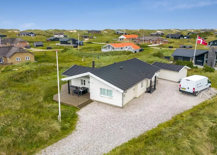 Holiday home Elfi - 700m From The Sea By Interhome *